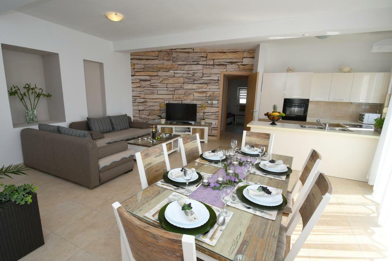 Apartment Libra With Sea View Opatija Bagian luar foto